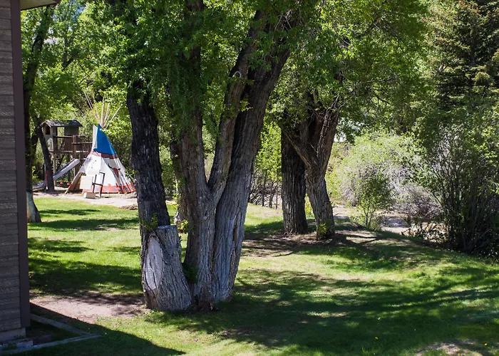 Stagecoach Inn & Suites Motel 2*