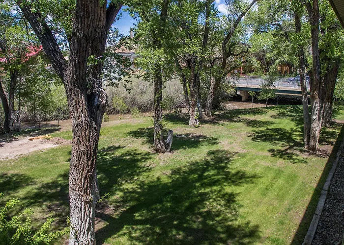 Motel Stagecoach Inn & Suites