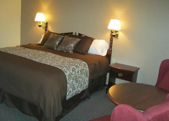 Stagecoach Inn & Suites Motel 2*