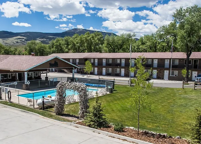 Stagecoach Inn & Suites Motel 2*