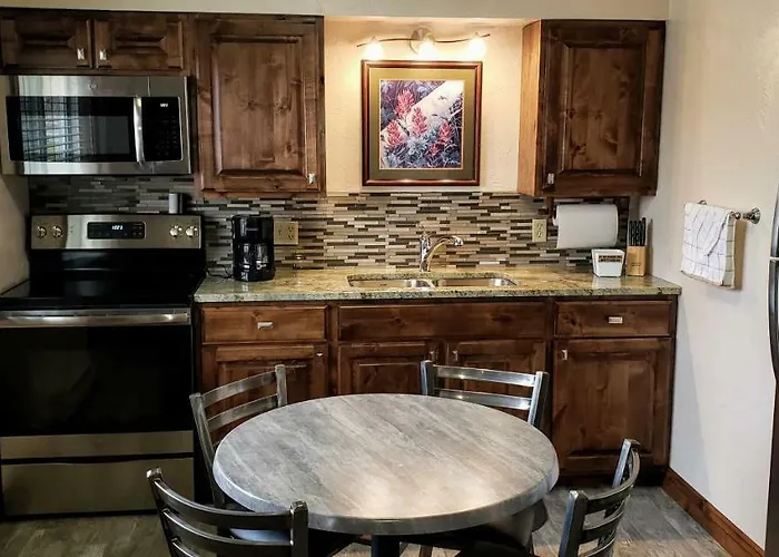 Stagecoach Inn & Suites Motel 2*